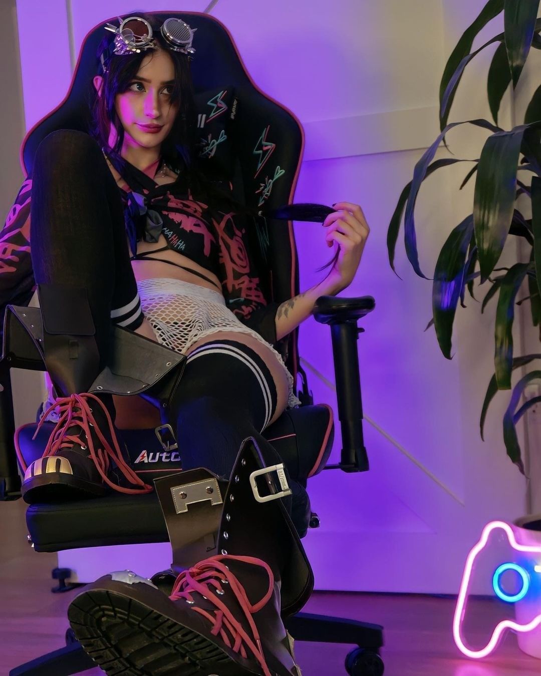 @2sad2yeet